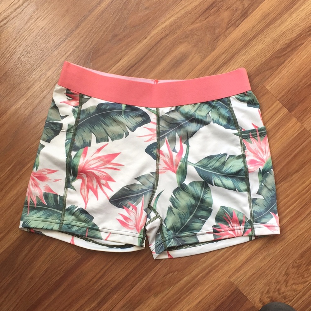NEW Fitspi Spandex shorts- small